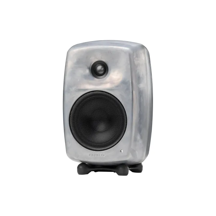 Genelec Enceinte d’étagère G Three – 50 watts, aluminium brut